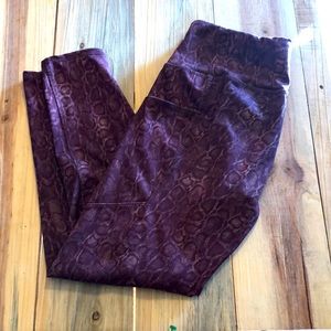 Snake skin long work out pants